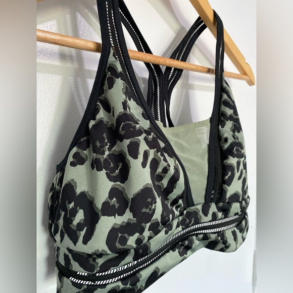 VICTORIA’S SECRET Black Green Cheetah Low Impac Sport Bra Yoga Workout Sz L - Picture 3 of 12